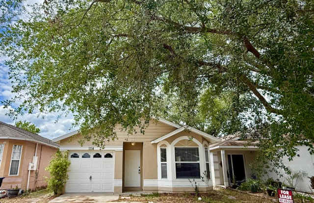 CUTE 3 BED 2 BATH HOME with SINGLE GARAGE IN SOUTHEAST ORLANDO photos photos
