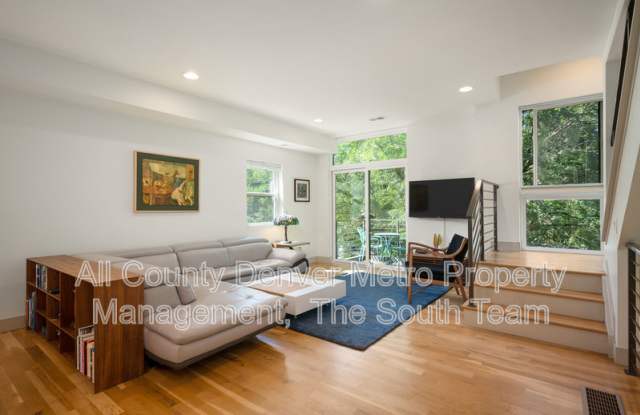 2224 E 21st Ave photos photos