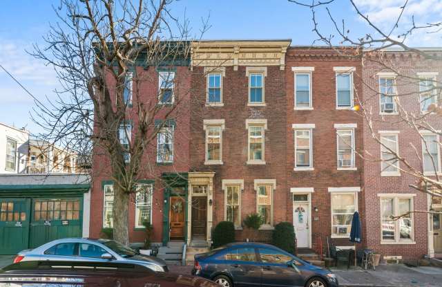 Spacious 4 Bedroom on Cumberland St photos photos