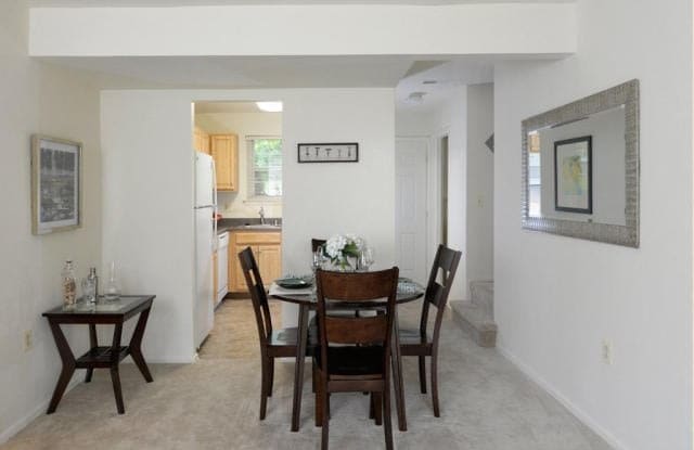 800 Kingston Ct Unit D11 photos photos