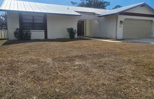 Port Charlotte home - 521 Meridan Avenue Northwest, Port Charlotte, FL 33952