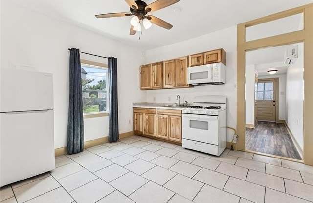 843 ELMIRA Avenue Gallery 4