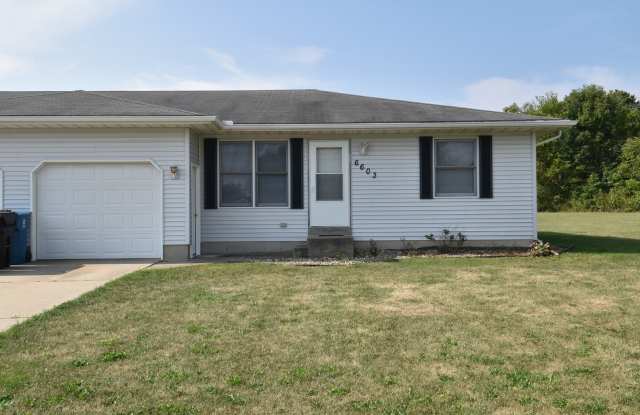 Cute Duplex Home in Stevensville! - 6603 Niagara Circle, Berrien County, MI 49127