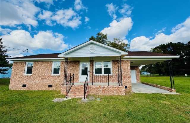 105 E Railroad Street - 105 East Railroad Street, Pembroke, NC 28372