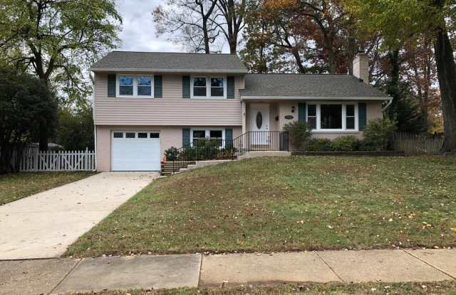 7603 HOGARTH STREET - 7603 Hogarth Street, North Springfield, VA 22151