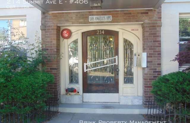 214 Summit Ave E Gallery 2