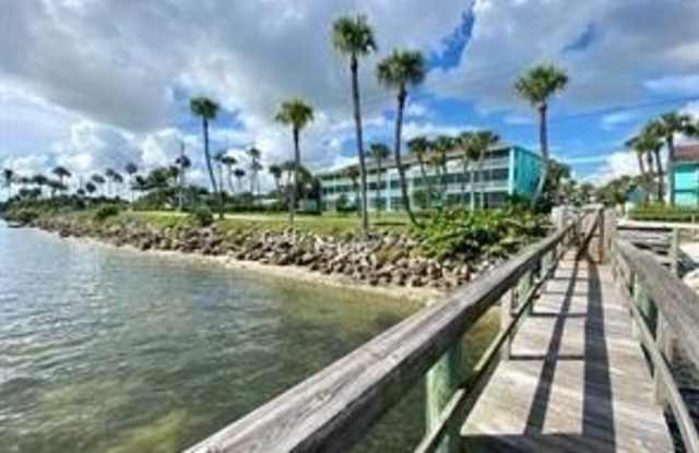 13513 S Indian River Drive Gallery 1