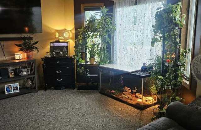 2736 Essex Loop Gallery 4
