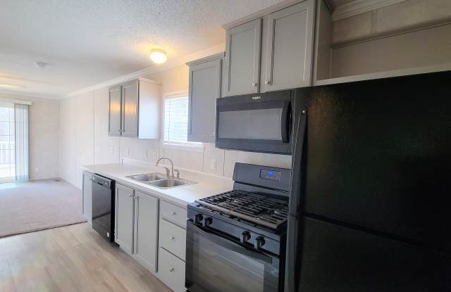 17 E. Arizona - 17 East Arizona, Wayne County, MI 48111