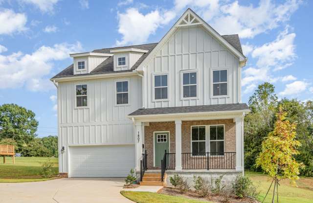 Beautiful 4BR 2.5BA Home w/ Full Appliance Kitchen • Garage Parking • photos photos