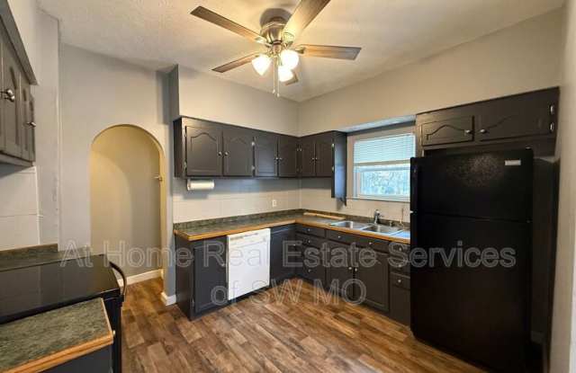 1031 W Turner St - 1031 West Turner Street, Springfield, MO 65803