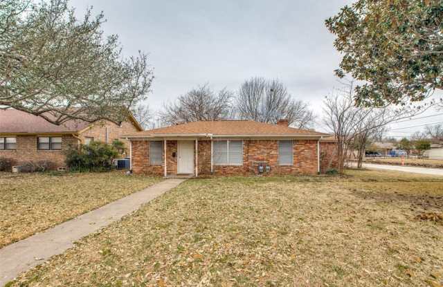 1311 N Morris Street - 1311 North Morris Street, McKinney, TX 75069