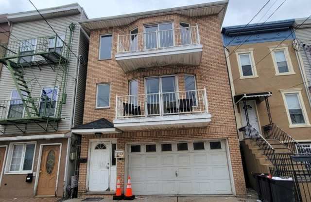 11 Wallis Ave photos photos