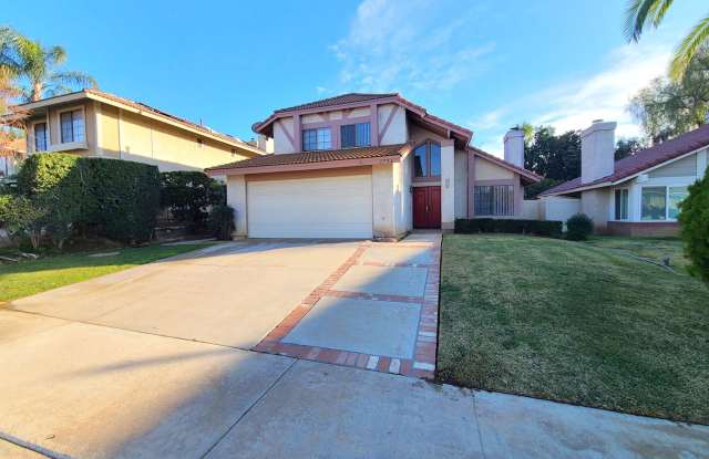 Spacious Two-Story 3-Bedroom Home in Redlands! photos photos