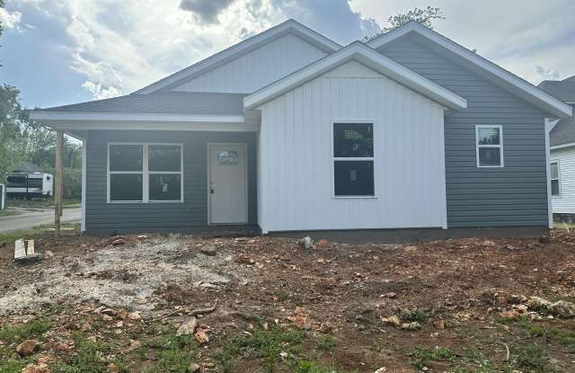 402 N Jackson Avenue photos photos