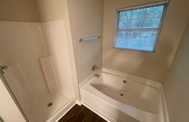 3293 River Lane SE Gallery 3