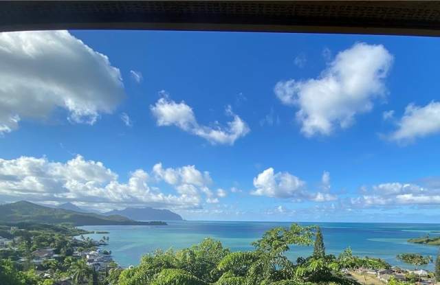 2 bedroom- 2 bath- 2 parking with Panoramic View! - 46-149 Meheanu Loop, Kaneohe, HI 96744