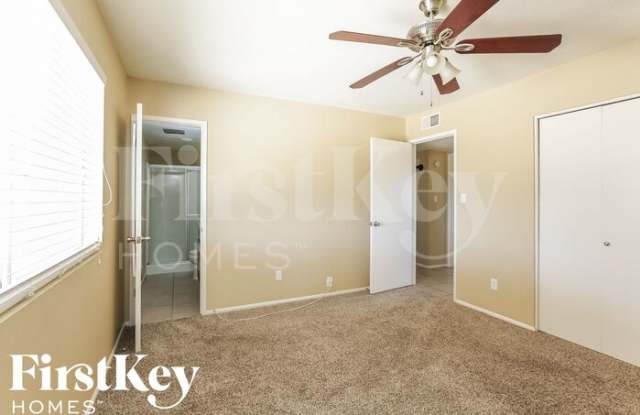 1633 West Charleston Avenue Gallery 4