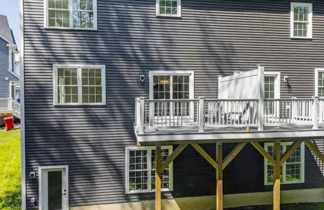 14 Porch Light Drive Gallery 3