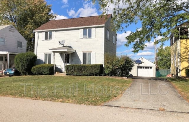 117 Constitution Circle - 117 Constitution Circle, Clairton, PA 15025