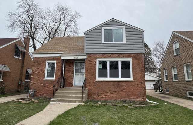 14139 Manor Avenue photos photos