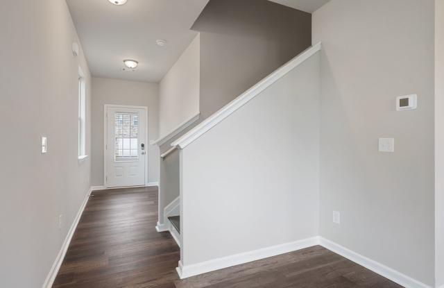 4 Bed 2.5 Bath Home in Gainesville! Gallery 4
