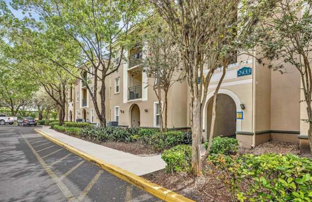 2433 Centergate Drive Gallery 4