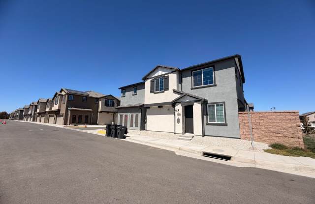 29388 Oceanside Dr, Winchester CA | Nearly New 4-Bedroom Home in Winchester | Modern Finishes + 2-Car Garage! Gallery 3