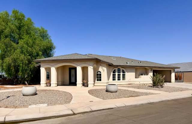 Large San Luis home on a Corner lot with 3 bedrooms plus added Den/Office Room photos photos