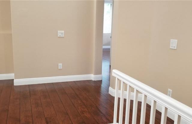 1501 Solvay Aisle Gallery 3