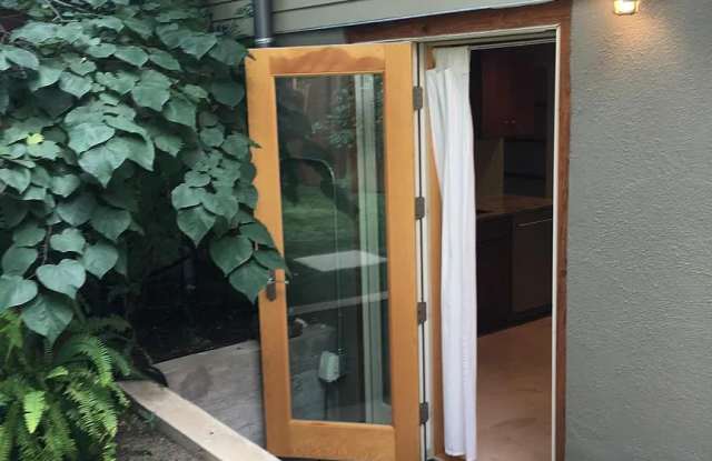 300 19th St photos photos