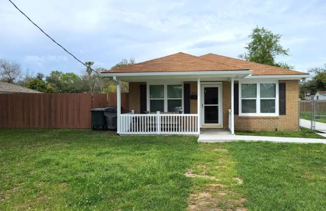 Adorable Cottage Rental photos photos