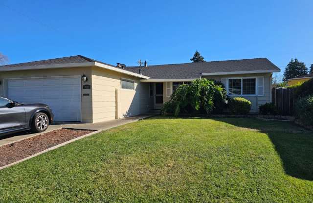 DELIGHTFUL 3 Bed/2 Bath Home in Fremont - CENTERVILLE photos photos