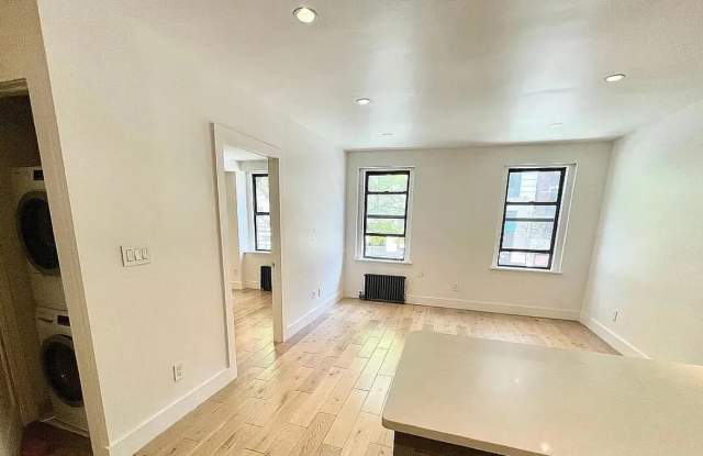134 Washington Ave Apt 3 Gallery 2