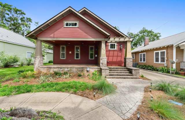 210 Seal Avenue photos photos
