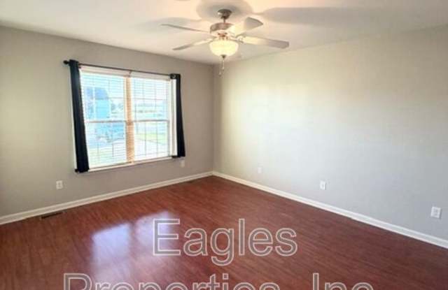 200 Labrador Ct. Gallery 4