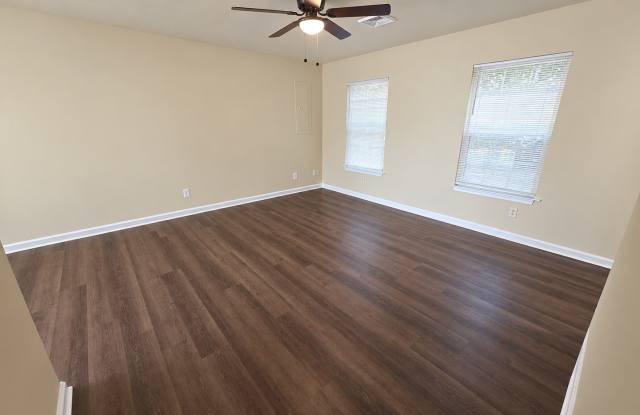 6006 Hedley Ct Gallery 2