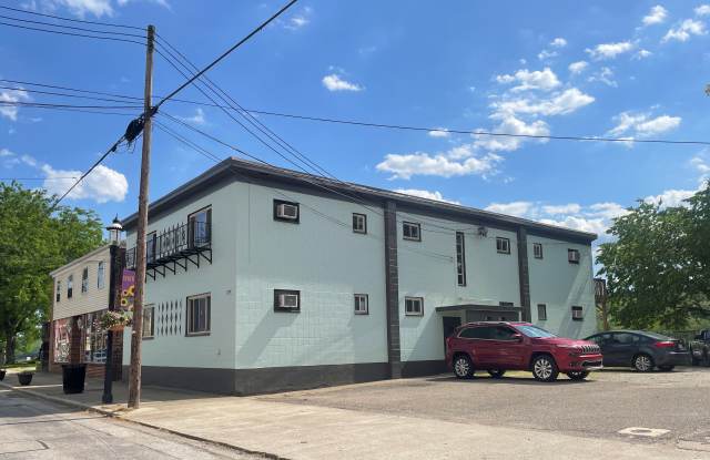 223 Front St Gallery 2