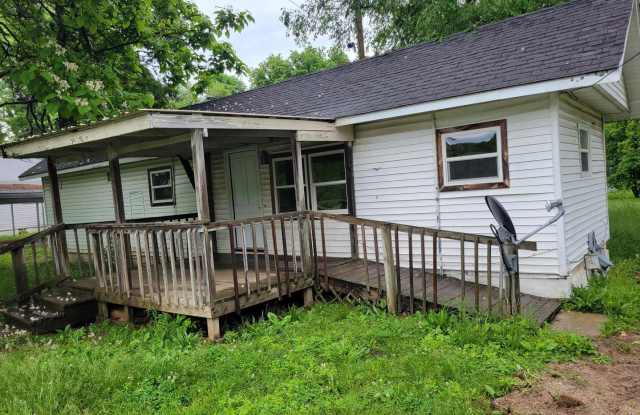 2 BEDROOM 1 BATHROOM HOUSE FOR RENT photos photos