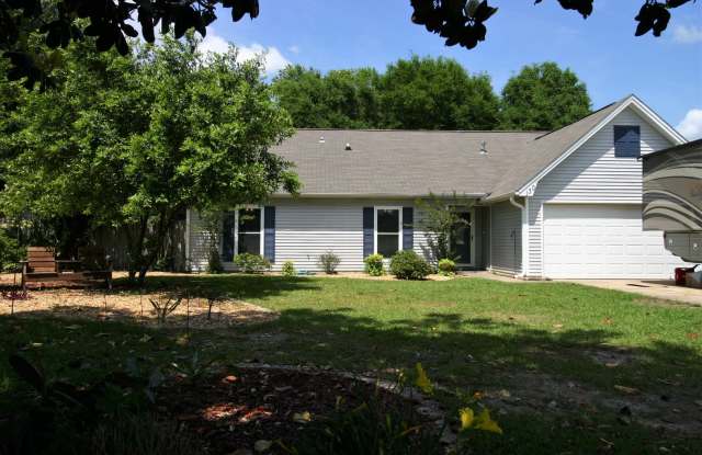 5 Bedroom South Crestview Rental Gallery 1