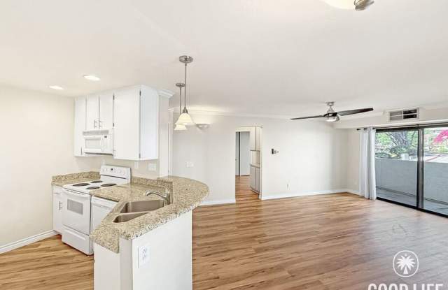 9721 Mesa Springs Way Gallery 1