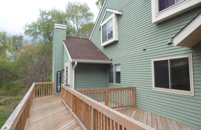 339 GREEN MEADOW LN photos photos