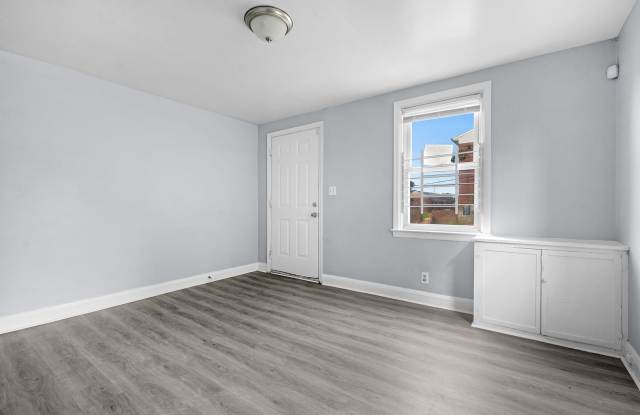 Coming Soon - Newly Renovated 2 Bedroom In A Quiet Brooklyn Neighborhood Gallery 4