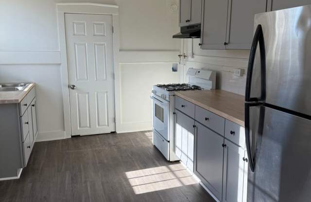 124 S. Arch Street Lancaster, PA 17603 photos photos