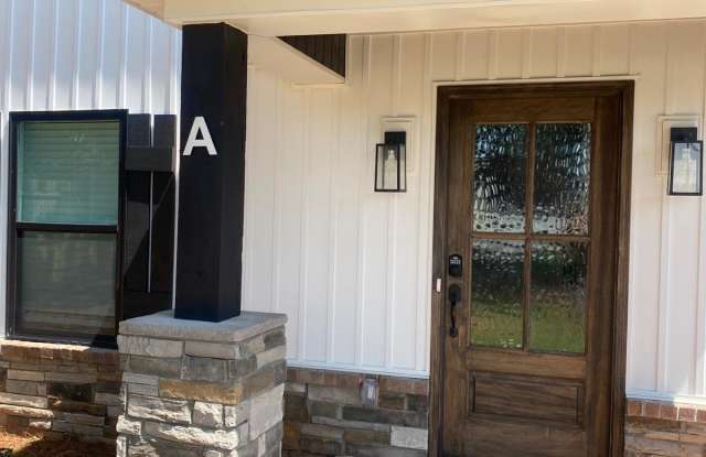 207 Potts Street A Gallery 2