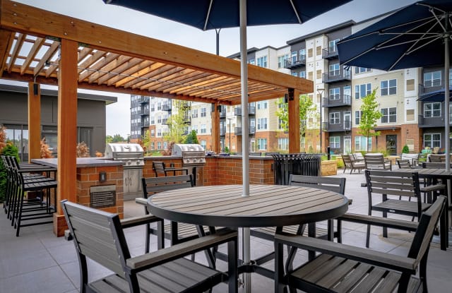 Legacy Commons at Signal Hills 55+ Apartments Gallery 2