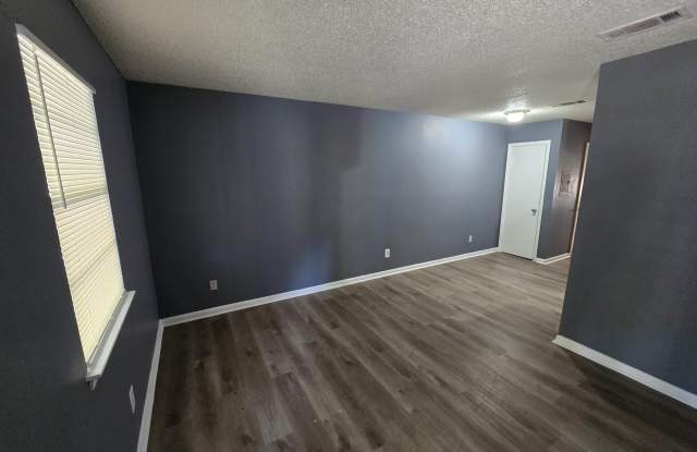 5410 Stanley Drive Gallery 2