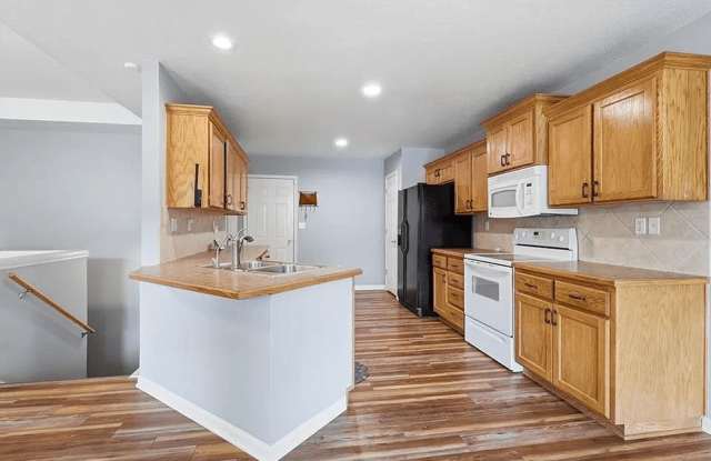 1803 Villa Drive - 1 Gallery 3