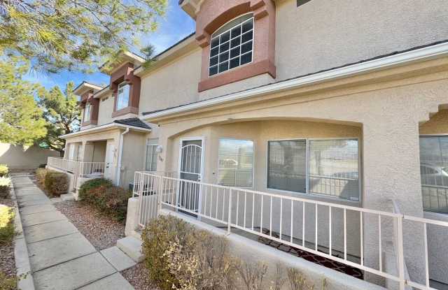 Beautiful 2 bedroom townhome with 2 car garage in gated community near Summerlin photos photos