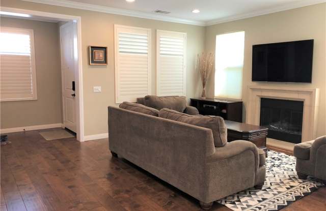 25 Bridge - 25 Bridge Trl, Irvine, CA 92618